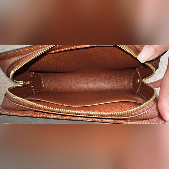 Authentic LOUIS VUITTON Monogram Orsay Clutch Crossbody Bag - Picture 10 of 15